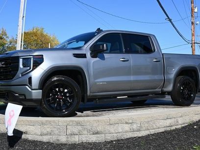 Used 2023 GMC Sierra 1500 Elevation
