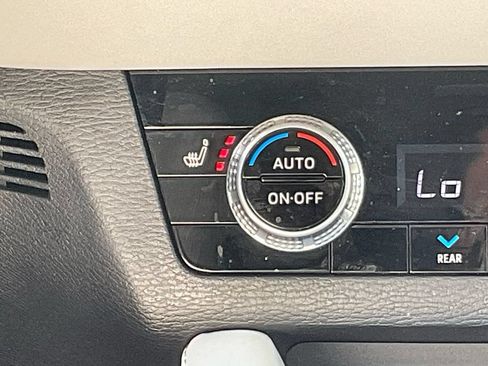 Used 2022 Mitsubishi Outlander SEL AWD/4WD image 24
