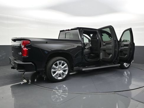 Used 2024 Chevrolet Silverado 1500 High Country AWD/4WD image 29