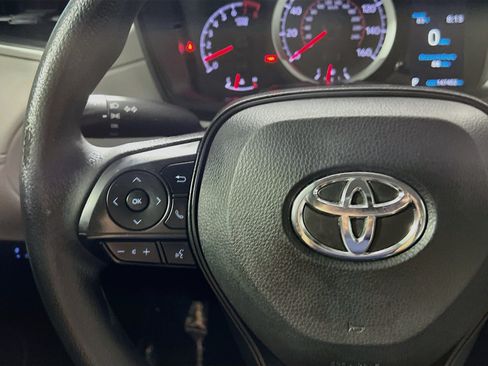 Used 2022 Toyota Corolla Cross L FWD image 19