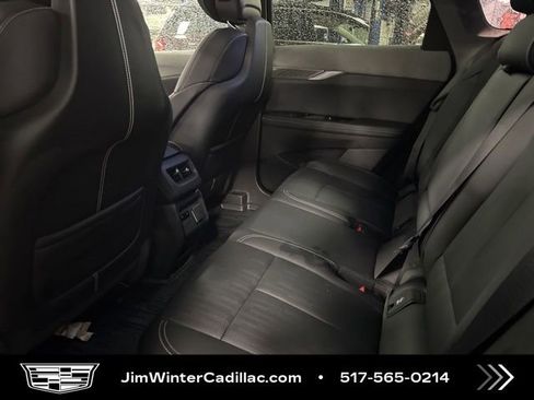 Certified 2025 Cadillac Optiq Sport 2 w/ LPO, Floor Liner Package AWD/4WD image 10