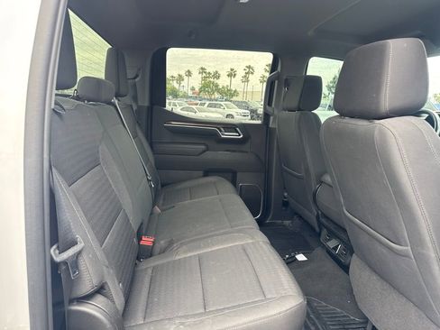 Certified 2022 Chevrolet Silverado 1500 LT AWD/4WD image 9