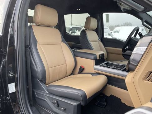 New 2026 Ford F250 Lariat w/ Black Appearance Package image 21