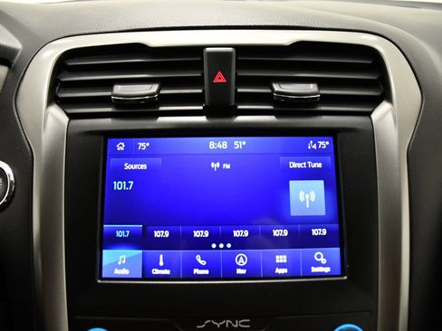 Used 2020 Ford Fusion SE image 13