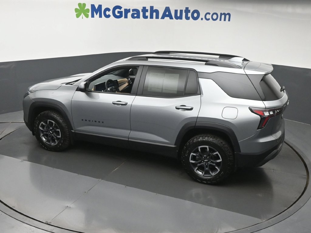 Used 2026 Chevrolet Equinox ACTIV AWD/4WD image 25