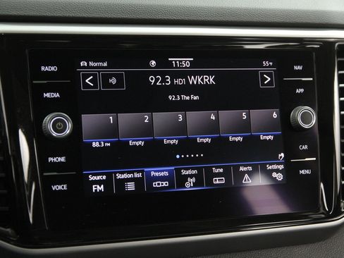 Used 2022 Volkswagen Atlas SEL image 11