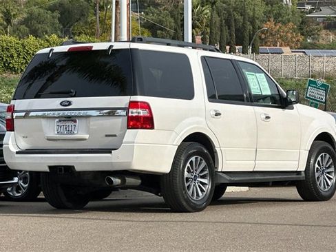 Used 2017 Ford Expedition XLT w/ Equipment Group 201A image 5