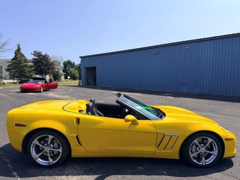 Used 2010 Chevrolet Corvette Grand Sport RWD image 11