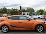 Used 2016 Hyundai Veloster w/ Graphic Package (Lower Body) image 4