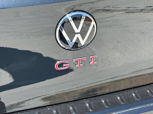 New 2026 Volkswagen GTI SE FWD image 27