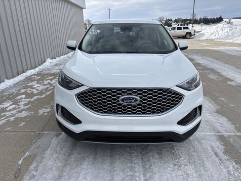 Used 2024 Ford Edge SEL w/ Convenience Package image 2