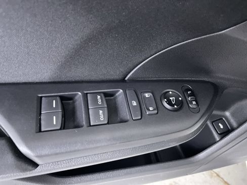 Used 2018 Honda Civic EX image 11