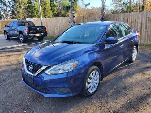 Used 2017 Nissan Sentra S image 9