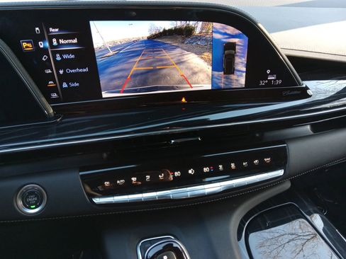 Certified 2024 Cadillac Escalade Sport image 11