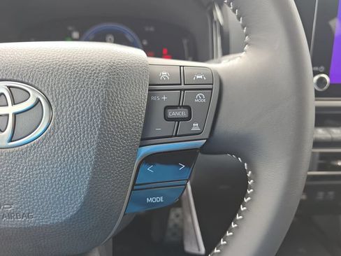 New 2026 Toyota Camry SE FWD image 17