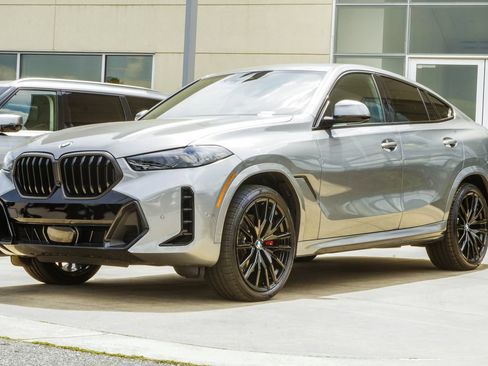 Used 2025 BMW X6 xDrive40i w/ Executive Package AWD/4WD image 8
