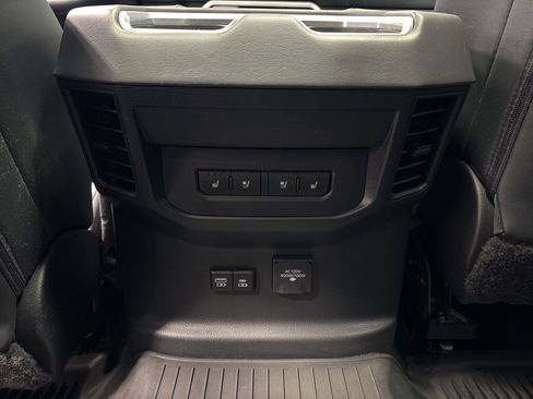 Used 2022 Toyota Tundra Platinum image 35