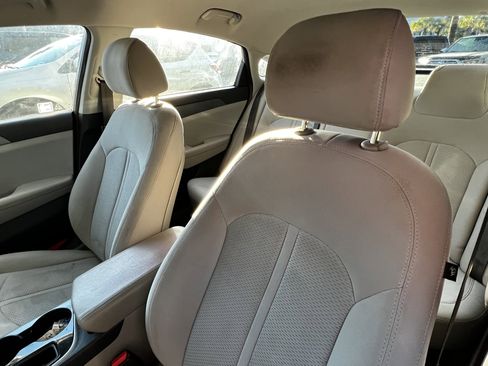 Used 2019 Hyundai Sonata SE image 18