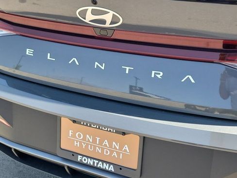 New 2026 Hyundai Elantra SEL Sport FWD image 29