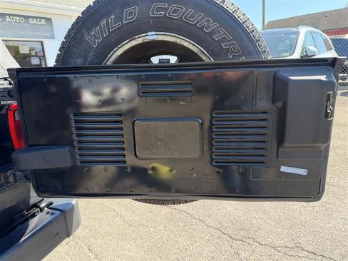 Used 2006 Jeep Wrangler X image 25