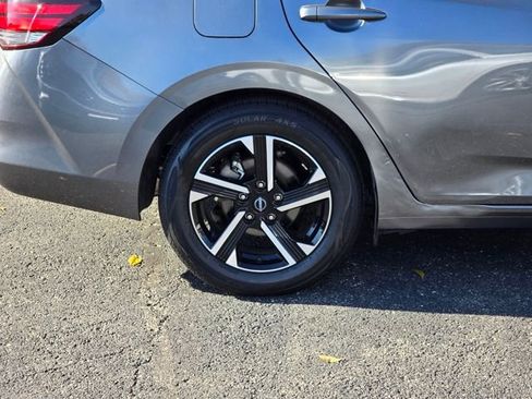 Used 2024 Nissan Sentra SV image 10