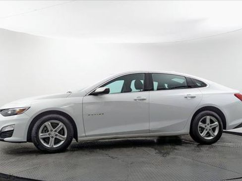 Used 2024 Chevrolet Malibu LT FWD image 3