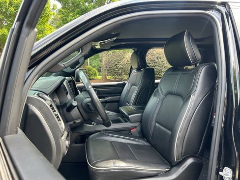 Used 2020 RAM 1500 Limited w/ Black Appearance Package RWD image 44
