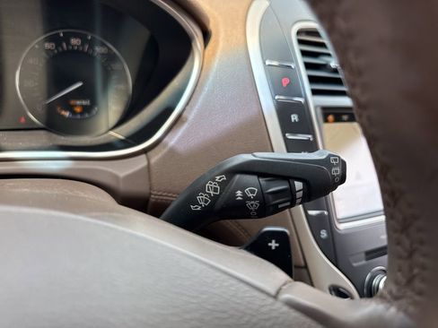 Used 2017 Lincoln MKX Reserve w/ Luxury Package image 15