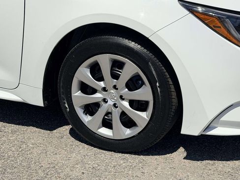 Certified 2025 Toyota Corolla LE FWD image 25