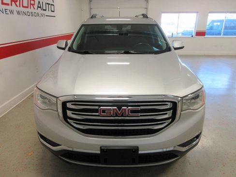 Used 2018 GMC Acadia SLE image 10