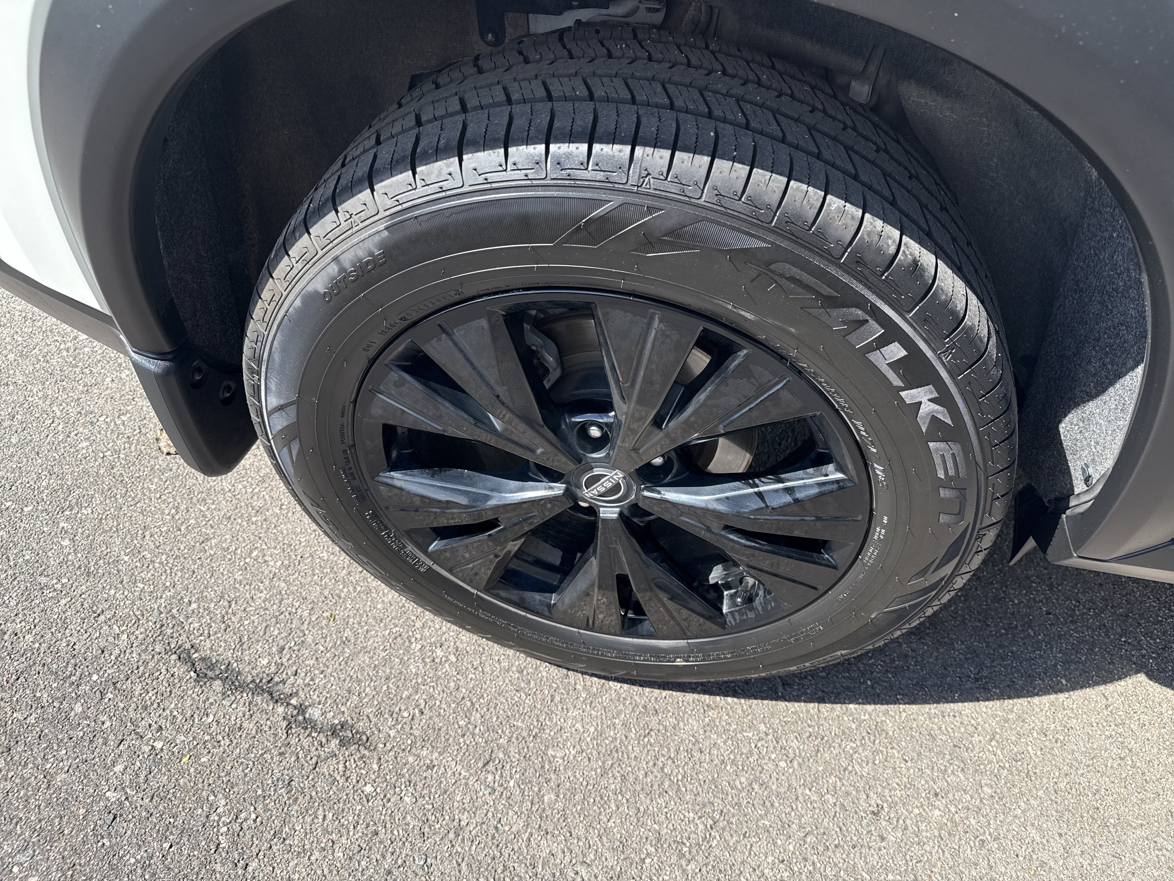 Certified 2023 Nissan Rogue SV w/ SV Premium B Package AWD/4WD image 11