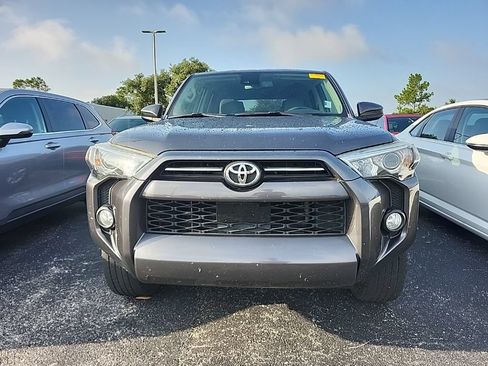 Used 2020 Toyota 4Runner SR5 RWD image 8