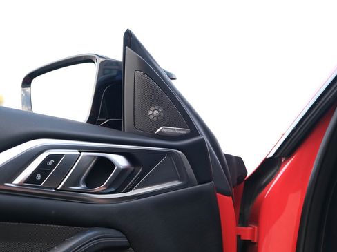 Used 2021 BMW M4 Competition w/ Executive Package image 16