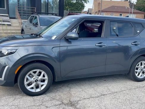 Used 2024 Kia Soul LX w/ Option Group 015 image 3