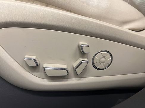 Used 2020 Lincoln Nautilus Reserve w/ Equipment Group 201A AWD/4WD image 38