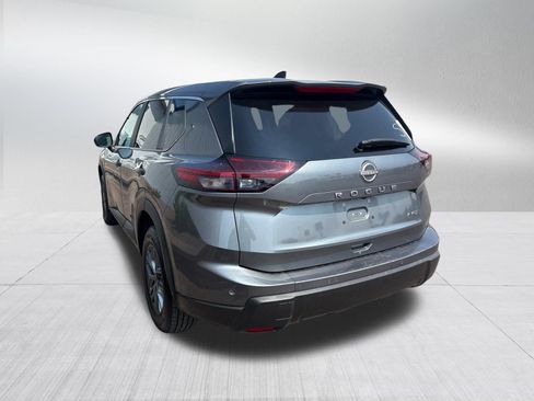 Used 2024 Nissan Rogue S AWD/4WD image 4