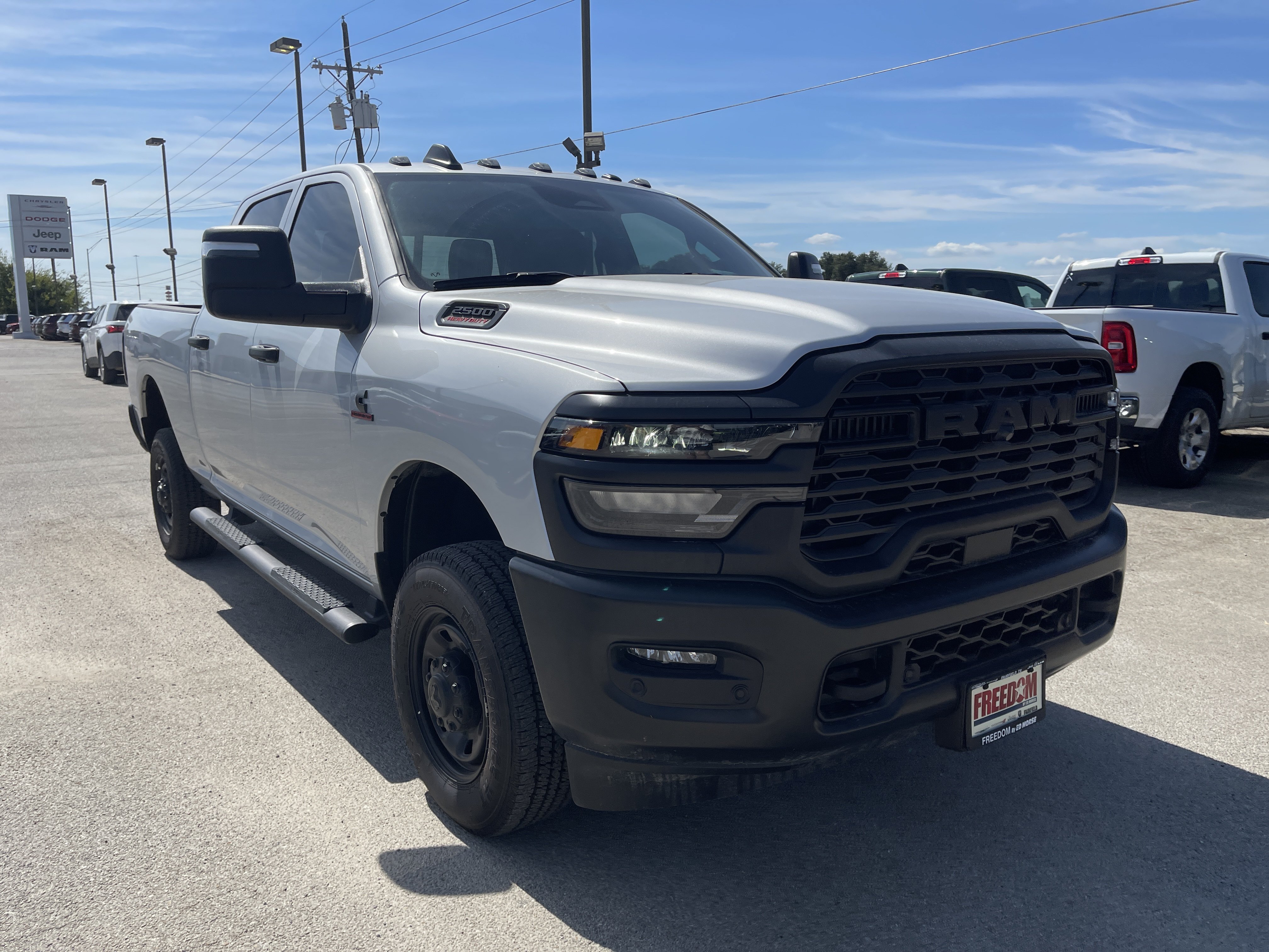 Used 2026 RAM 2500 Tradesman AWD/4WD image 2