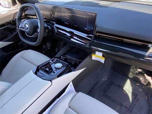 New 2025 BMW 530i 530i image 12