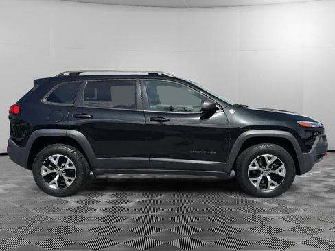 Used 2016 Jeep Cherokee Trailhawk w/ Comfort/Convenience Group AWD/4WD image 6
