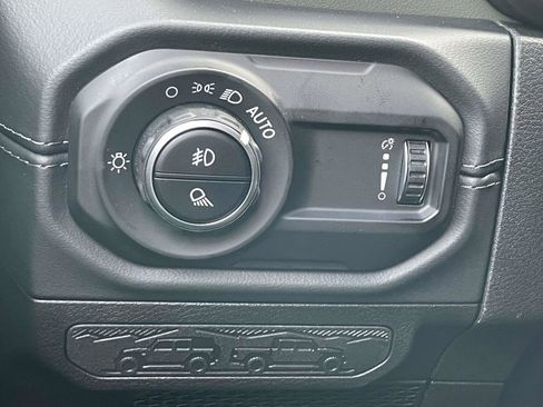 New 2025 Jeep Gladiator Mojave image 12