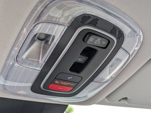 Certified 2025 Hyundai Kona Limited FWD image 26