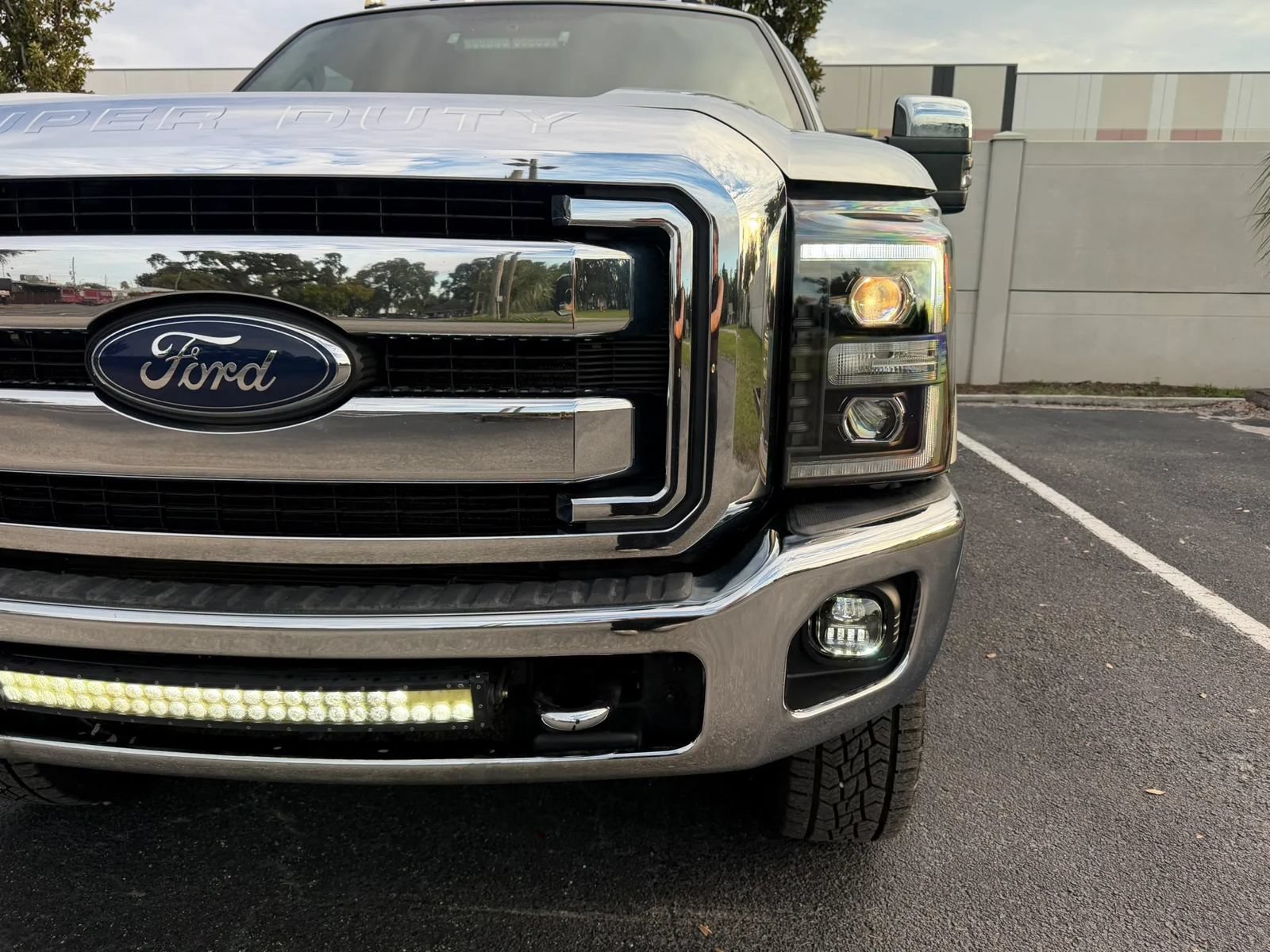 Used 2014 Ford F350 Lariat w/ Lariat Ultimate Package AWD/4WD image 27