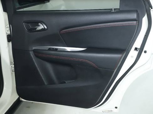 Used 2019 Dodge Journey GT AWD/4WD image 30