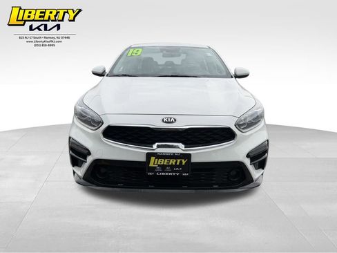 Used 2019 Kia Forte S FWD image 2
