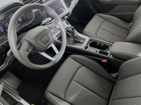 New 2025 Audi Q3 2.0T Premium image 21