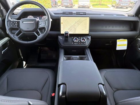 New 2026 Land Rover Defender 110 X-Dynamic SE AWD/4WD image 13