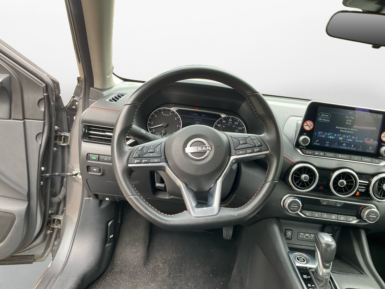 Used 2025 Nissan Sentra SR FWD image 14