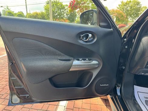 Used 2015 Nissan Juke SL image 9