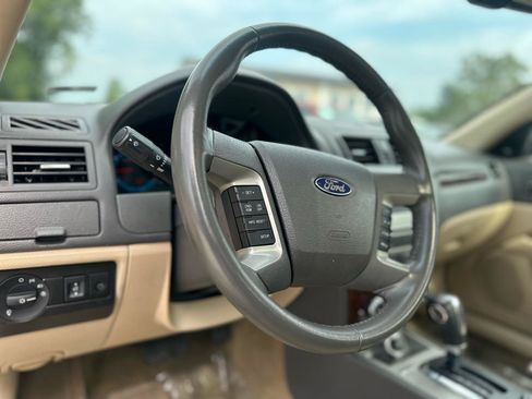 Used 2011 Ford Fusion SEL w/ 302A Rapid Spec Order Code FWD image 12
