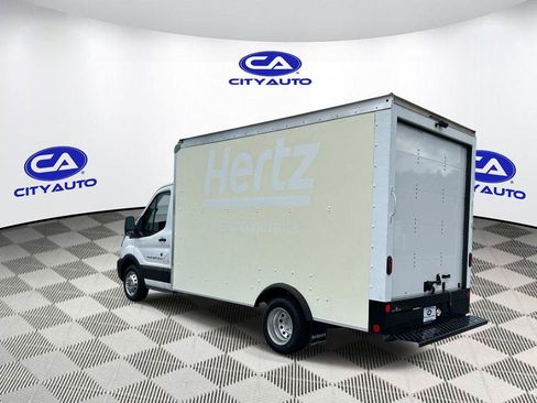Used 2022 Ford Transit 350 DRW RWD image 10
